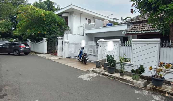 Rumah Semi Furnished Disewakan Rawamangun 2