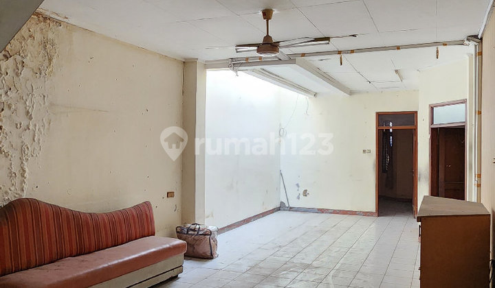 Rumah Tua Harga di Bawah NJOP Lokasi Strategis di Sunter
