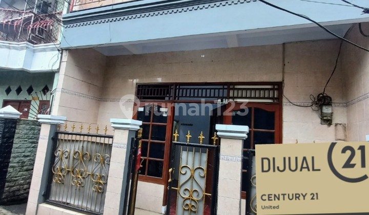 Rumah 2 Lantai di Cempaka Baru Kemayoran Rumah 2 Lantai di Cempaka Baru Kemayoran