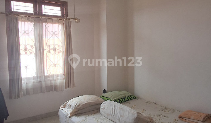 Rumah 2 Lantai Kokoh Dan Bagus Di Bintara Bekasi Barat 2