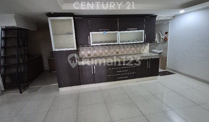 2-Story House in Kelapa Gading Near Mall