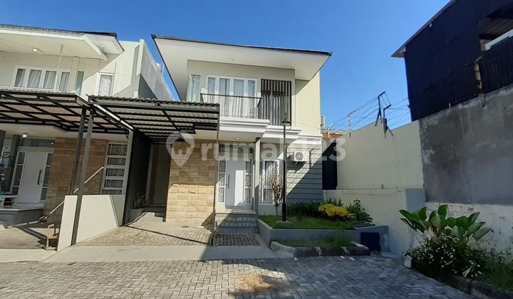 Rumah Dua Lantai Dipusat Bisnis Kota Mataram Full Furnished