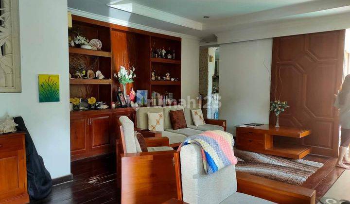 Exclusive 4br Villa In Petitenget, Kerobokan, Badung 2