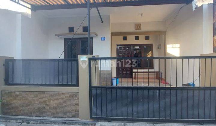 Rumah Homy Manukan Terawat Siap Huni Dekat Swk 2