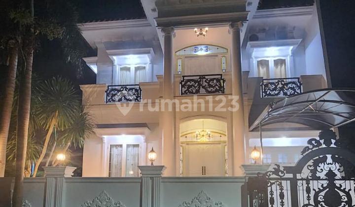 Near Gwalk, Newly Renovated House at Citraland International Village. 2