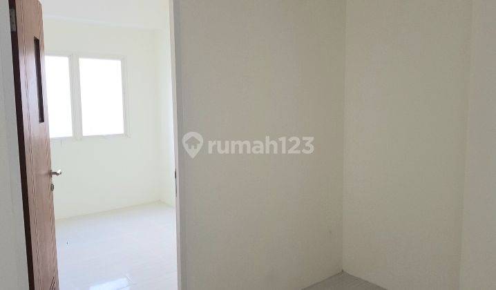 Apartment Puncak Dharmahusada Tower A Lantai 10 Kosongan View Pool 2