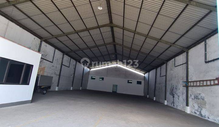 Gudang Raya Margomulyo Ada Kantor Bagus Terawat 