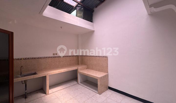 Baru Renovasi Rumah Citraland Utama di Surabaya Barat 2