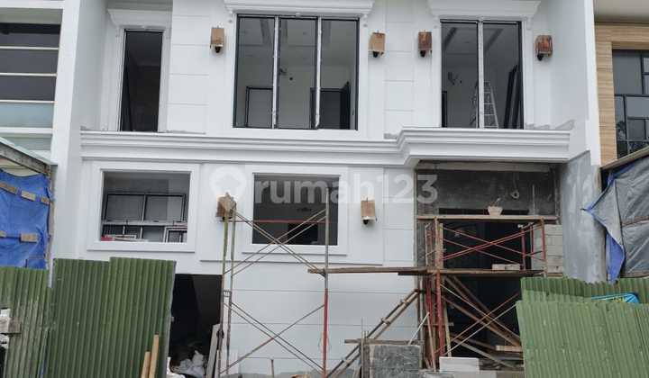 Baru Gress Pakuwon Indah Cluster The Mansion, American Modern Baru Gress Pakuwon Indah Cluster The Mansion, American Modern