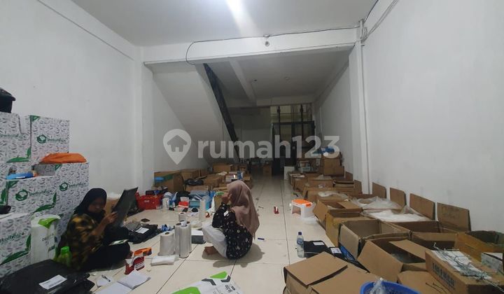 Ruko Grand Sungkono Bangunan 3 Setengah Lantai Terawat  2