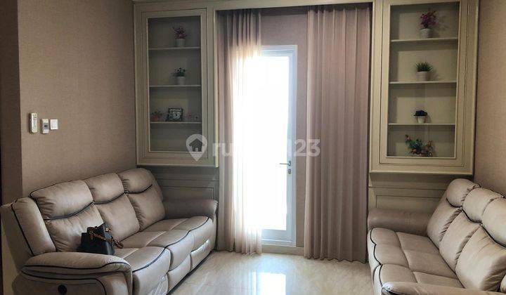 Lantai Penthous Apartemen Grand Sungkono Lagoon Tower Venetian  1