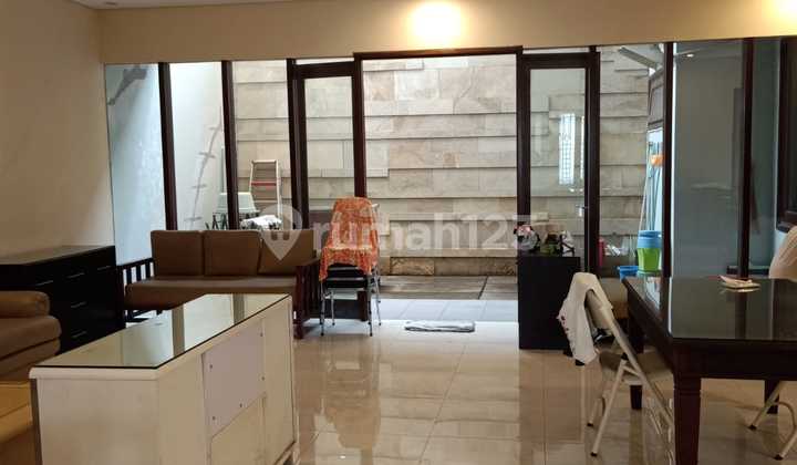 2 Lantai Rumah Darmo Permai Selatan Adem Hadap Selatan