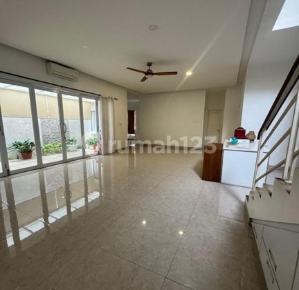 Bintaro Jaya Sektor 3, TangSel. Rmh SiapHuni 2Lt SHM, Cozy Modern 2