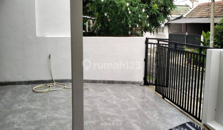 Murah. Rumah Hook, 2 Lt, Siap Huni, Modern. Bintaro Jaya Sektor 5 2