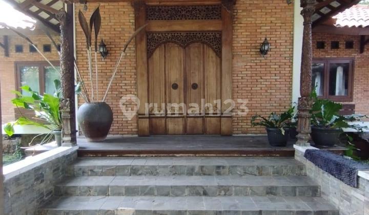 Garden House, Green, Well-Maintained, Comfortable. New Land, Beji, Depok, West Java. 2