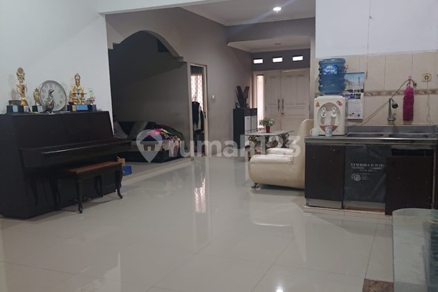 KIWI, Graha Bintaro Jaya. Rumah COZY 2Lt, Siap Huni, BEBAS BANJIR