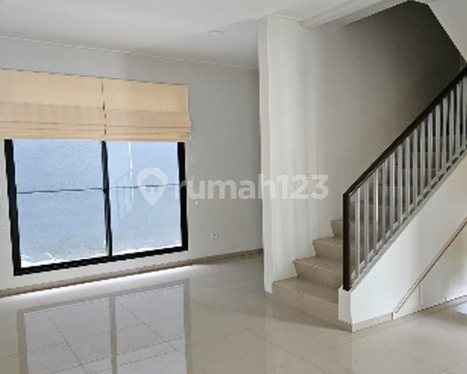 Bintaro Jaya, South Tangerang. House within a cluster, close to B-XC Mall & Station. 2