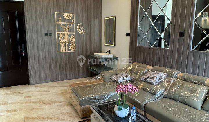 ruang tamu puri madani, pondok cabe. rumah