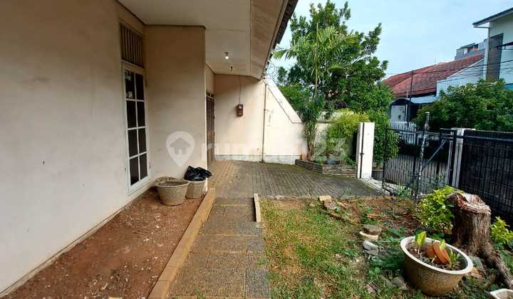 BINTARO JAYA Sector-1, South Tangerang. 2-Story HOOK House, Green, FLOOD-FREE 2