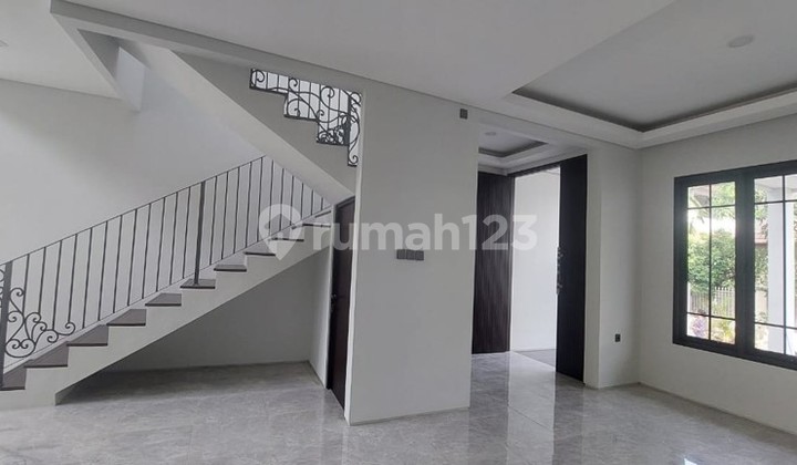 Megapolitan, Cinere-Depok. Ready-to-Occupy House (New) 2-Story Cozy Modern