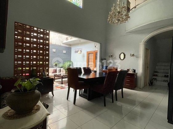 Supermurah. Cinere, Depok. Rmh Modern 2Lt Siap Huni. Bebasbanjir