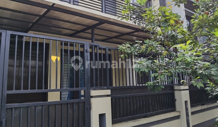 SUPER CHEAP. Cilosari House, Bintaro Jaya. Ready to Occupy 2 floors, STRATEGIC 2