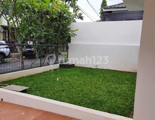 Murah. Graha Bintaro Jaya. Rmh Baru, Siap Huni, 2Lt, Bebas Banjir