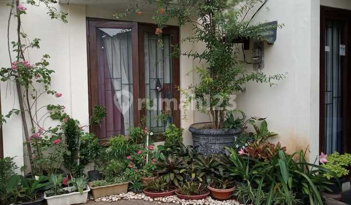 CHEAP. Pondok Pucung, Bintaro. Ready-to-Occupy House, 2 Floors, FLOOD-FREE.