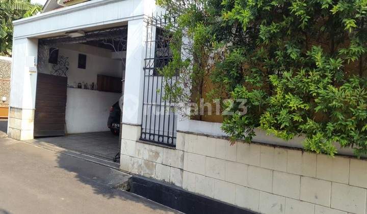 Super Murah. Kemang-Jatipadang Jaksel. Rmh Siaphuni 2Lt Swim Pool 2