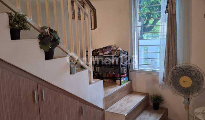 BINTARO JAYA, Sector 4. Cozy 2-Story Ready-to-Occupy House FURNISHED, FLOOD-FREE 2