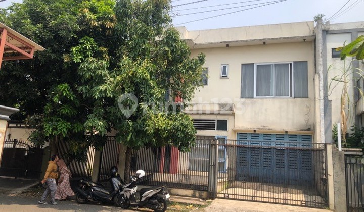 2-Story House in Villa Ilhami, Kelapa Dua, Karawaci, Tangerang