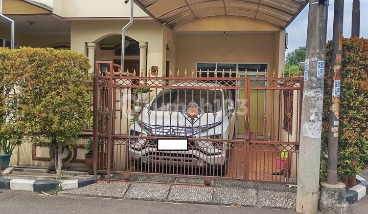 Rumah Hook 2Lantai di Jual Cepat D Karang Tengah Rumah Hook 2Lantai di Jual Cepat D Karang Tengah