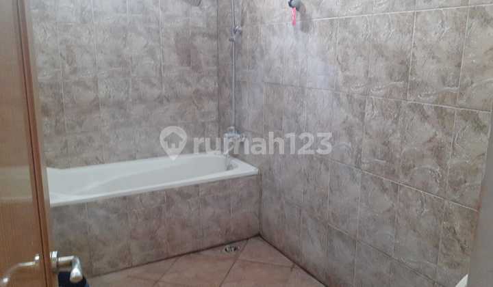 Dijual Cepat Rumah di Kampung Utan Ciputat 2