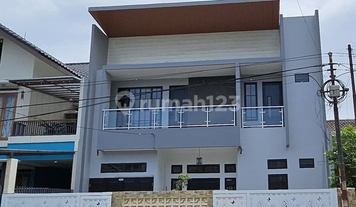 Dijual Cepat Rumah Mewah di Griya Loka BSD