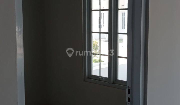 Rumah scandinavian lokasi pinggir jalan bebas banjir 3