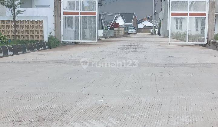 Rumah scandinavian lokasi pinggir jalan bebas banjir 14