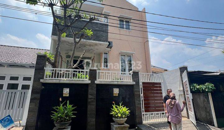 Disewakan Rumah Split Lantai Taman Alfa Indah 1