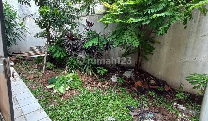 Dijual Rumah 2 Lantai Mahkota Simrpug 2