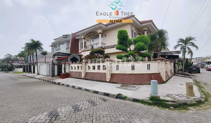 Rumah Hook 2 Lantai Rapi Dalam Komplek Metro Permata Karang Tengah