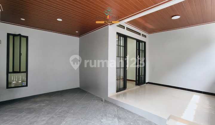 Rumah Bangunan Baru 2 Lantai Lokas I. Dekat Rest Area Karang Tengah, Tangerang Kota 2