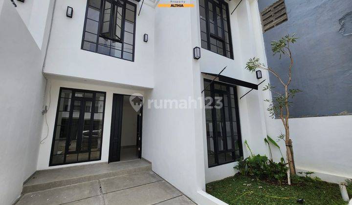 Townhouse Rumah Baru 2 Lantai + Rooftop Lokasi Sangat Strategis Di Rempoa, Tangerang Selatan 1