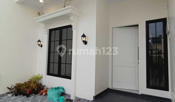 Rumah Minimalis Siap Huni Modern 2 Lantai Lokasi Dalam Komplek Joglo Jakarta Barat 2