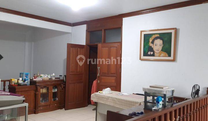 Di  Rumah Tinggal Di Larangan Ciledug, Tangerang Selatan 1