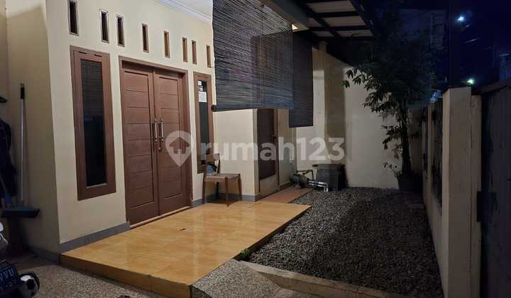 For Sale: Beautiful, Well-Maintained House Location on Jl. Sejahtera, Ciledug