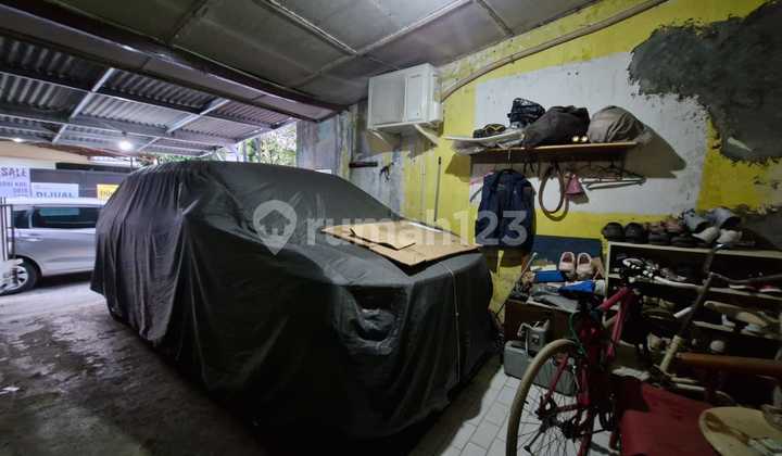 For Sale: Old house, land included, on Jl. Gaharu Cipete, South Jakarta. Strategic location near Cipete MRT. 2