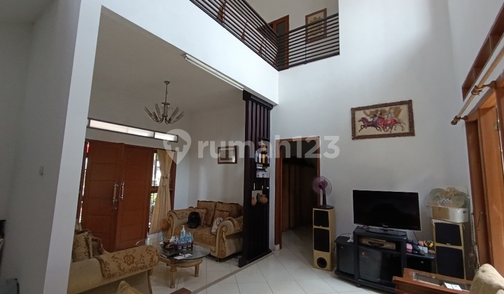 Di jual Rumah Tinggal 2 Lantai Bagus Dan Siap Huni di Jl Lantana Kemang Pratama, Bekasi Jawa Barat