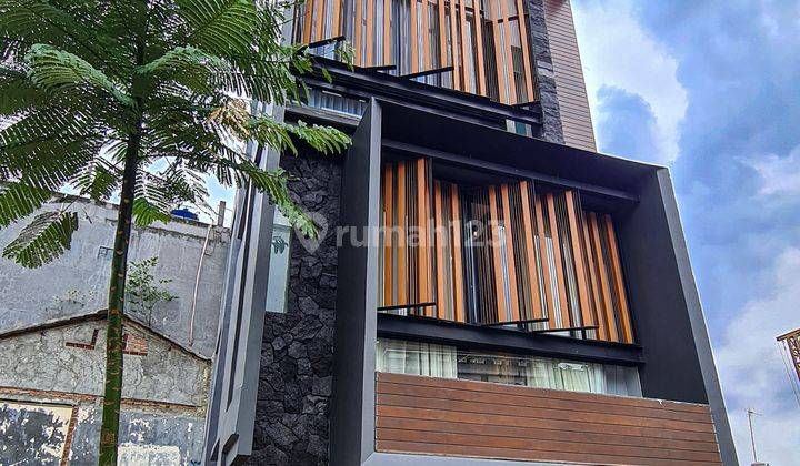 Cukup 10 Juta Dapat Rumah 4 Lantai di Dekat Gatot Soebroto Jaksel 1