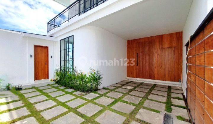 BRAND NEW VILLA IN CANGGU 1