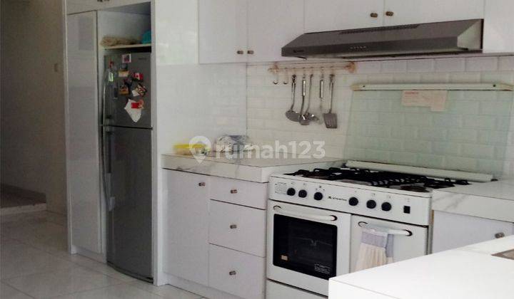 Harga Menarik, Rumah 2 Lantai di di Graha Taman Bintaro Sektor 9 2