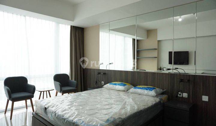 DISEWA CEPAT UNIT URESIDENCE FULL FURNISHED Luas BESAR BAGUS 2